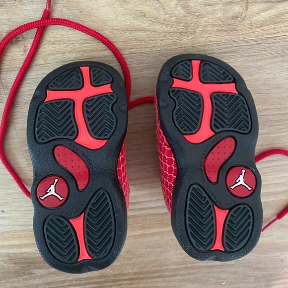 Nike Jordans - Picture 6 of 7